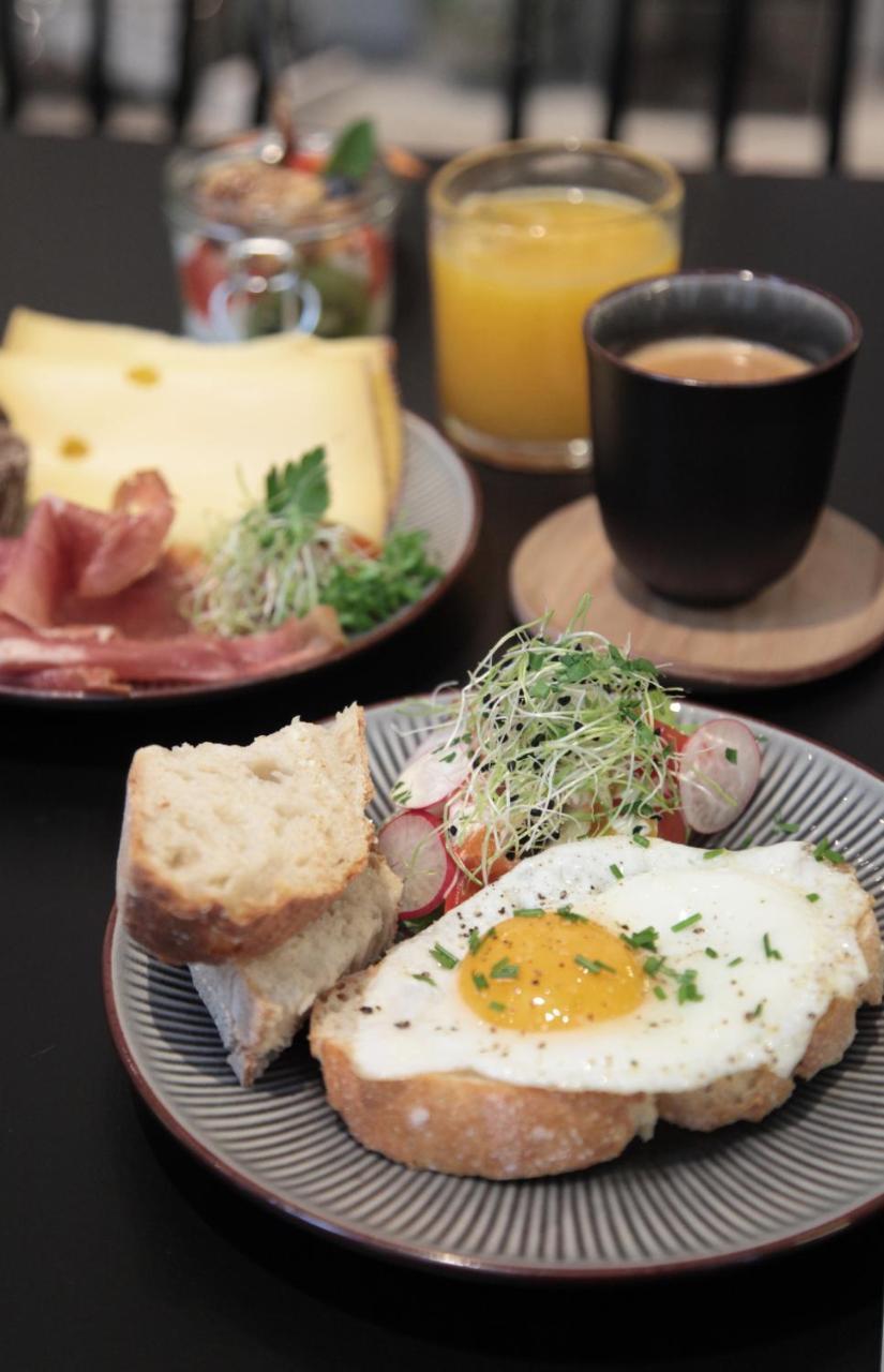 Maison Nationale City Flats & Suites Antwerp Exterior photo A typical breakfast in Belgium